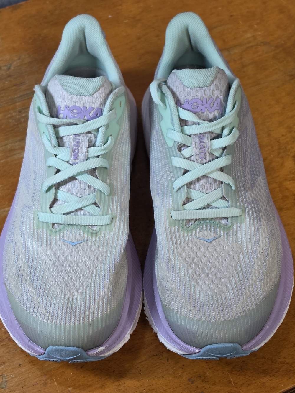 Hoka Clifton 9